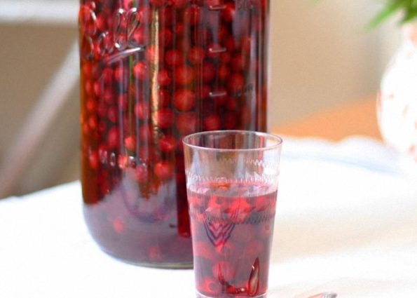 Готовим наливки и настойки из смородины