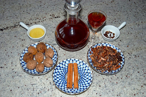 Как приготовить настойку на перегородках грецкого ореха