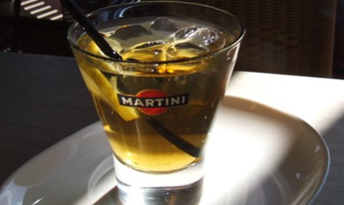 Как готовить коктейли с вермутом