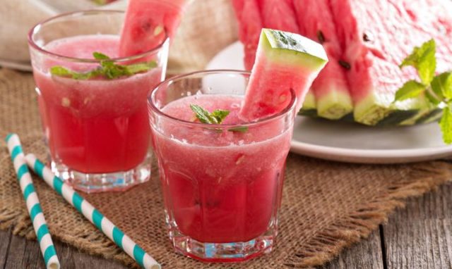 Коктейли с красным и белым вином