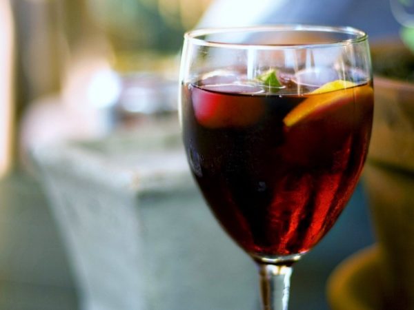 Как сделать сангрию самостоятельно