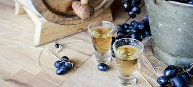 Готовим второе вино из жмыха винограда