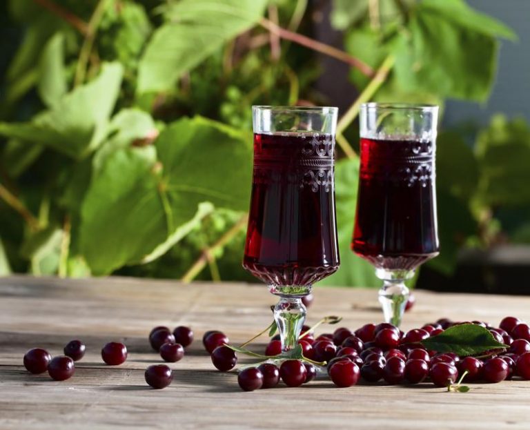 Рецепты наливки из вишни в домашних условиях