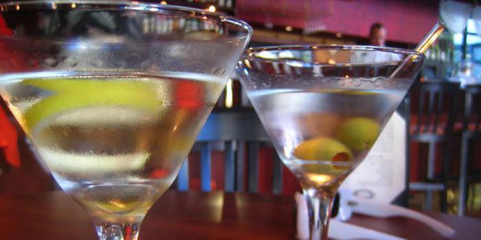 Делаем коктейль мартини с водкой