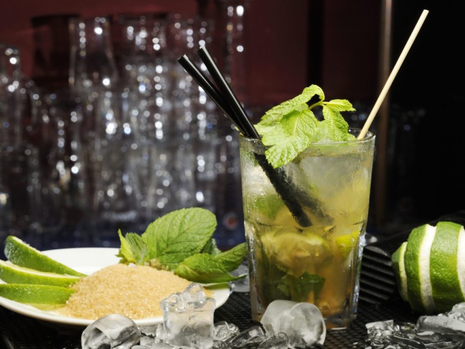 Готовим коктейли с ромом