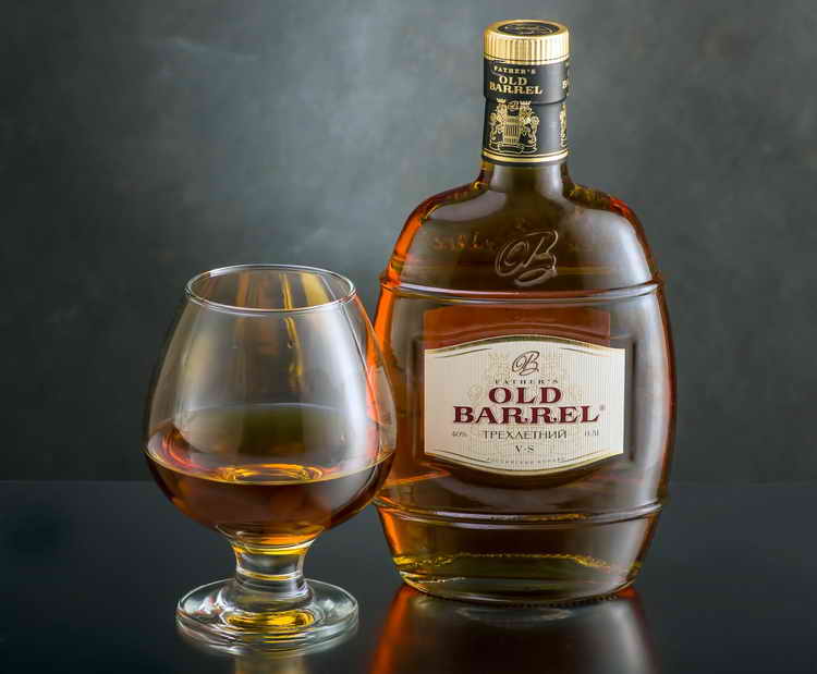 Обзор коньяка Олд Баррель