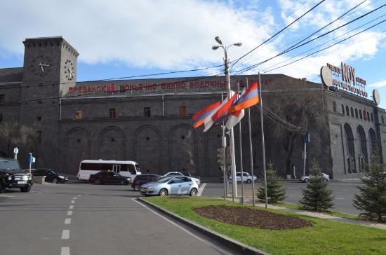 Обзор продукции Ереванского коньячного завода