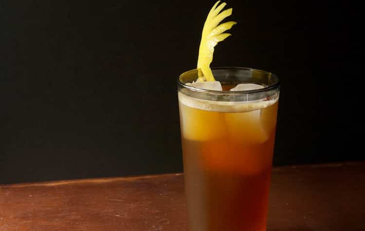 Рецепты коктейлей от Джеймса Бонда