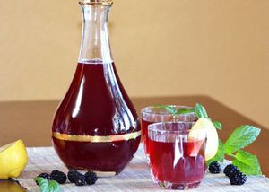 Вино из забродившего вишневого компота