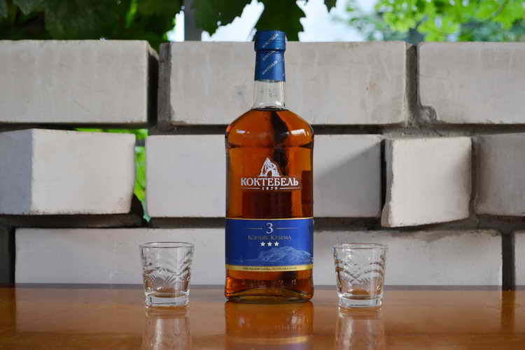 Коньяк российский Коктебель