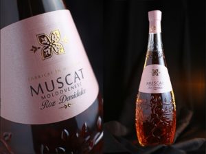 Вино из яблочного, виноградного и лимонного сока