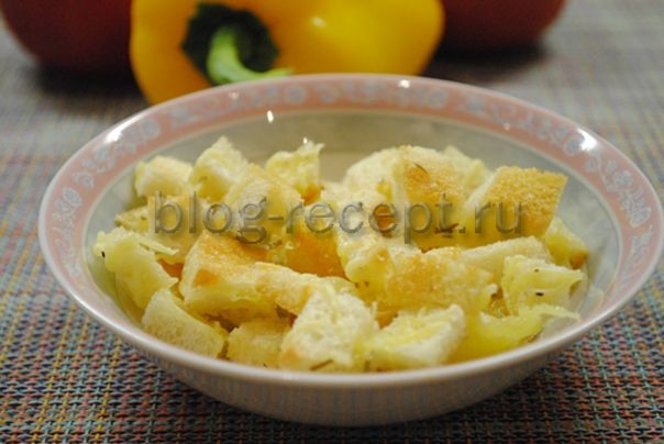 Сухарики с чесноком в духовке