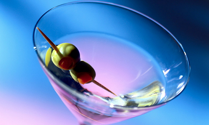 Делаем коктейль мартини с водкой