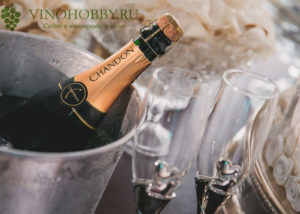 Сколько хранится открытое вино