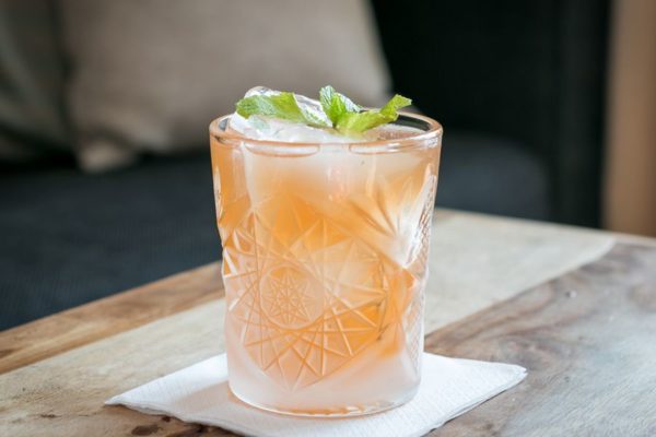 Обзор тоника Швепс