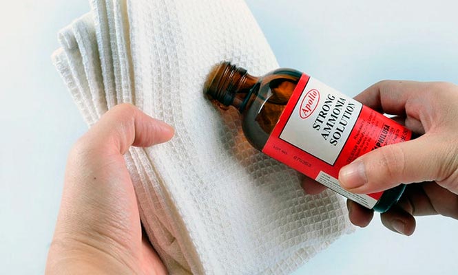 Эффективно отстирываем вино