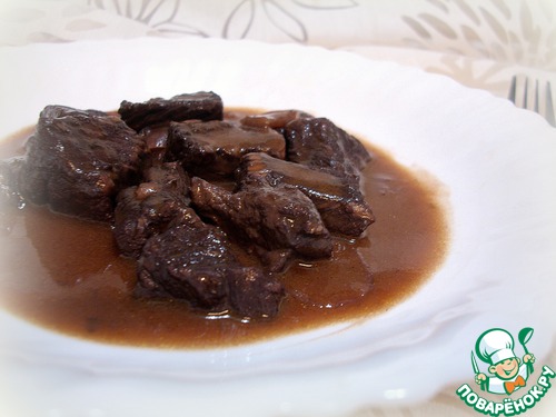 Свинина в соусе из красного вина