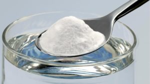 Способы очистки самогона солью и содой