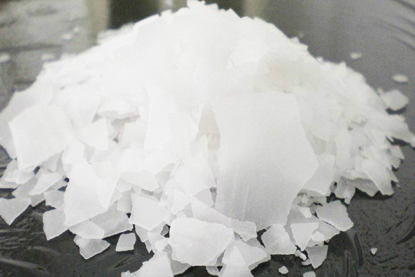 Способы очистки самогона солью и содой