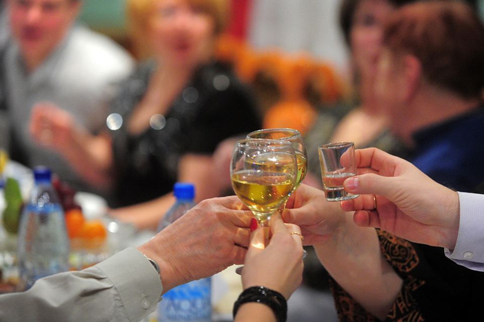 Как употреблять водку правильно