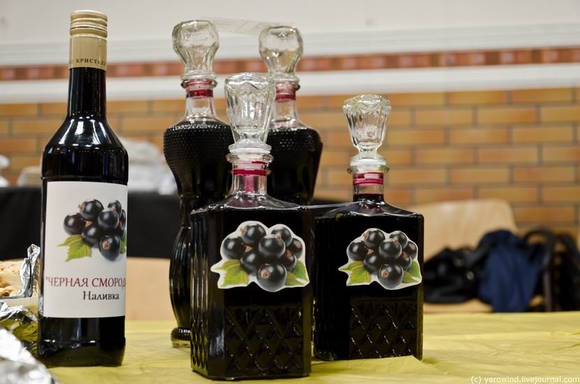 Наливка на черной смородине